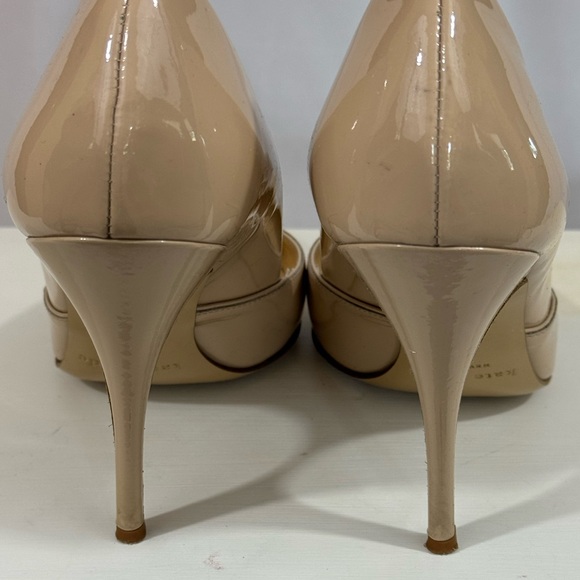 EUC: Kate Spade Powder/Cream/Tan Patent leather pumps - Picture 7 of 8